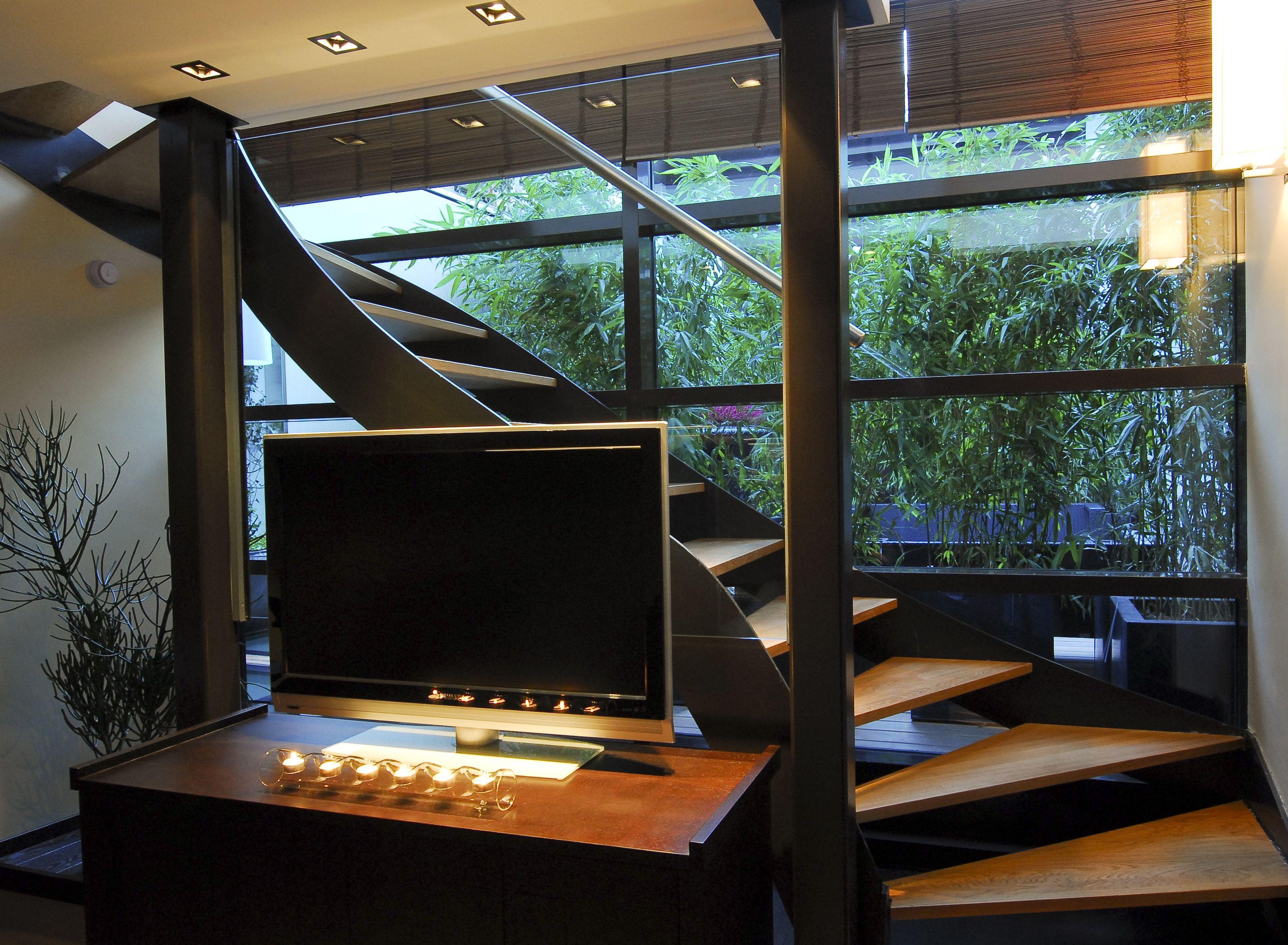 Eastwest By Malone Hotel 4*