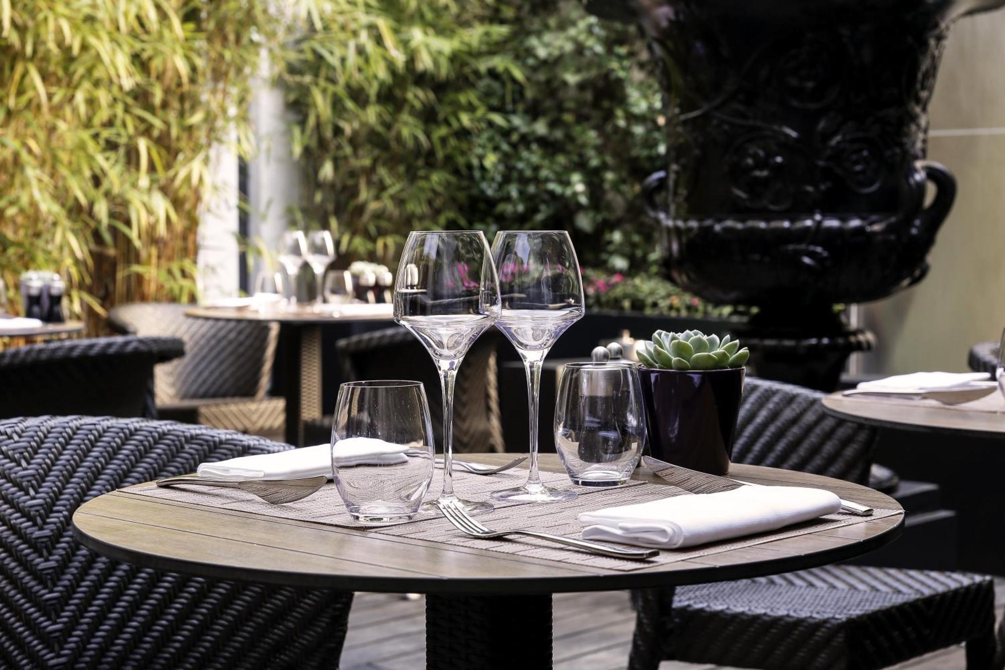 Hotel Eastwest By Malone 4*